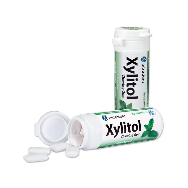 Miradent Xylitol kramtomoji guma mėtų