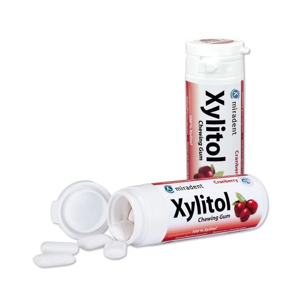 Miradent Xylitol kramtomoji guma HAGER&WERKEN, spanguolių skonio, 30 vnt